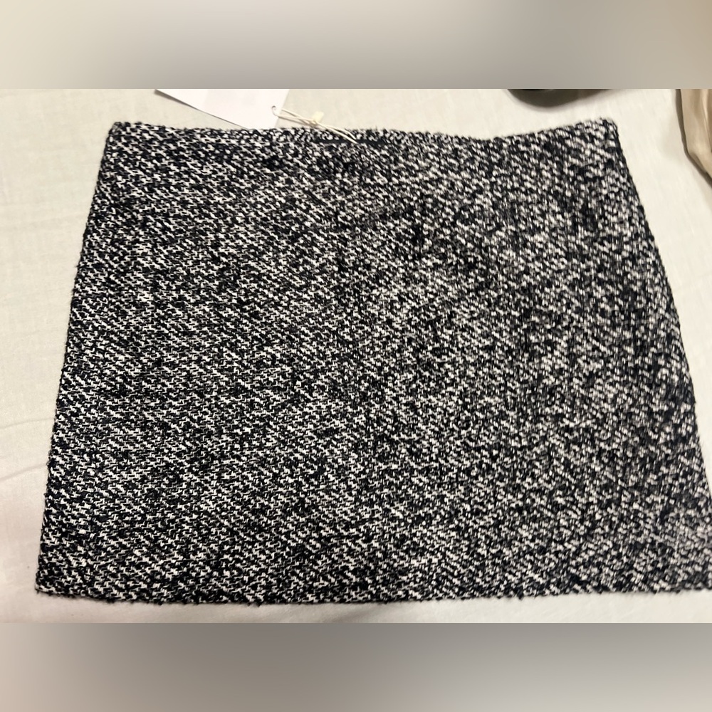 Mango wool mini skirt with side zipper NWT